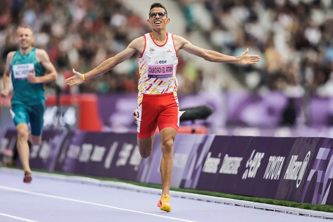 Yassine Ouhdadi consigue el oro en los 5000 T13 en los Juegos Paral&iacute;mpicos de Par&iacute;s. / GORKA LEIZA