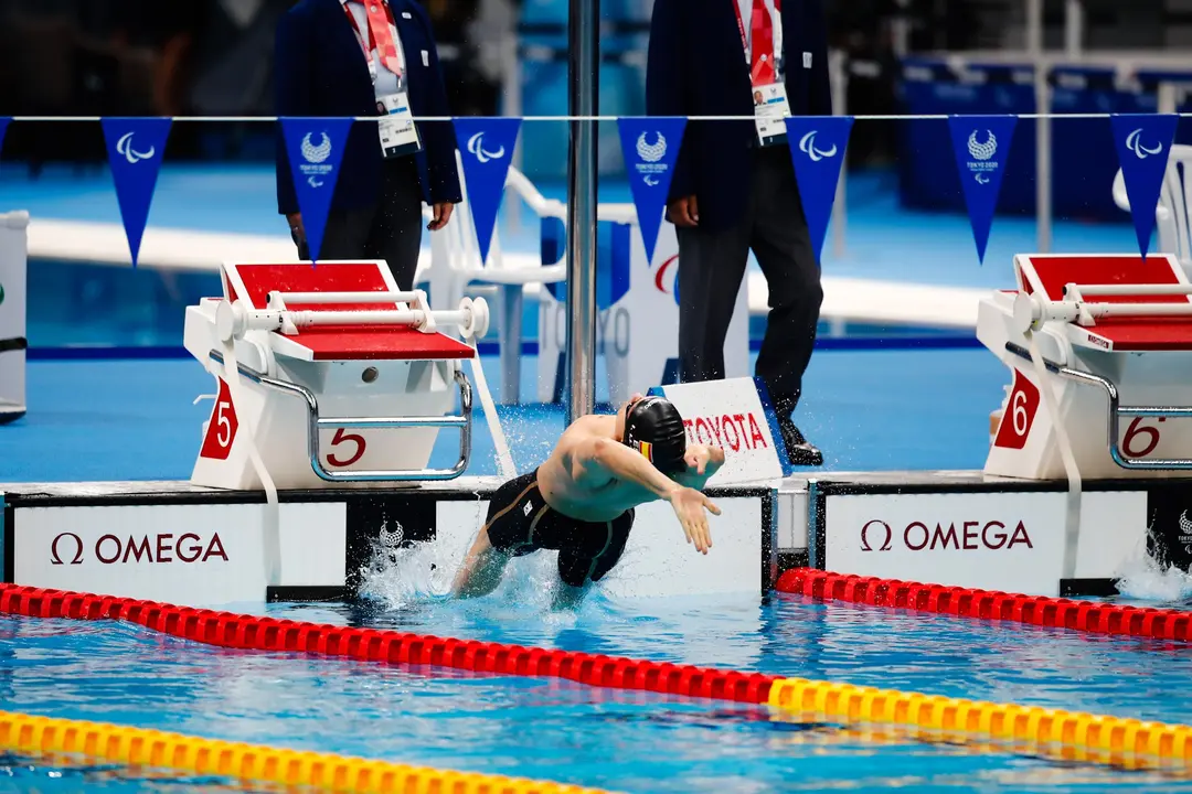 &Iacute;&ntilde;igo Llopis, medalla de plata en los 100 m espalda S8. Tokyo Aquatics Centre. 27/08/21. Juegos Paral&iacute;mpicos Tokio 2020. &copy;&nbsp;Israel Gardyn / CPE.