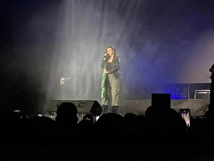 La cantante Chenoa fue el plato fuerte de las actuaciones. / alerta