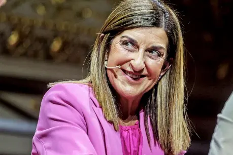 La presidenta de Cantabria, Mar&iacute;a Jos&eacute; S&aacute;enz de Buruaga, valor&oacute; positivamente la disminuci&oacute;n del paro en Cantabria en agosto. / alerta