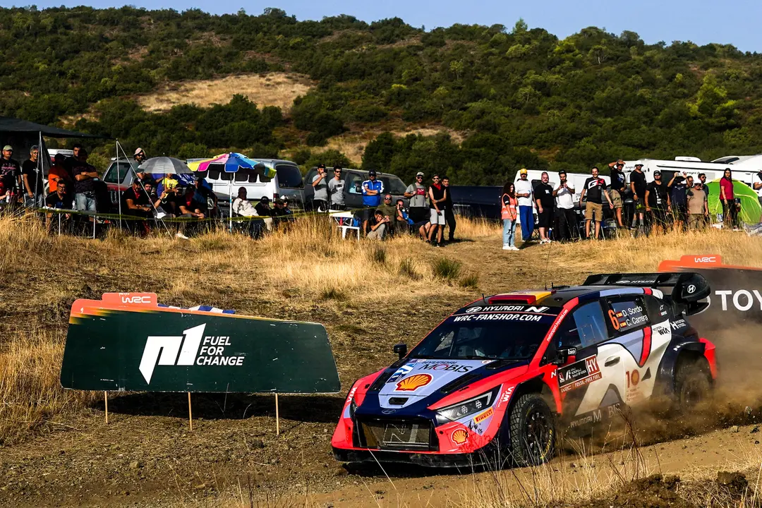 Coche de Dani Sordo durante el Rally de Acr&oacute;polis 2024. / D.S.