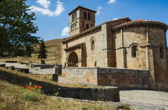 Campoo de Enmedio es un lugar en el que a&uacute;n es posible comprar una vivienda. / A.S.