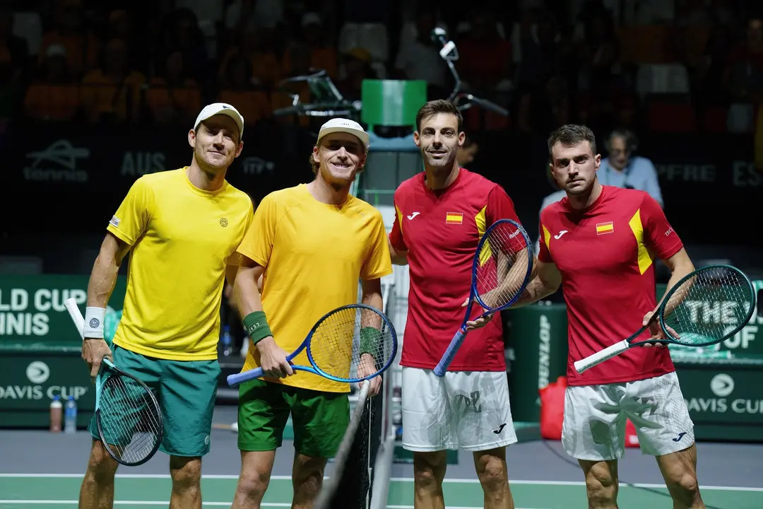 La pareja espa&ntilde;ola Marcel Granollers y Pedro Martinez junto a la pareja australiana formada por Matthew Ebden and Max Purcell. / Alvaro Diaz