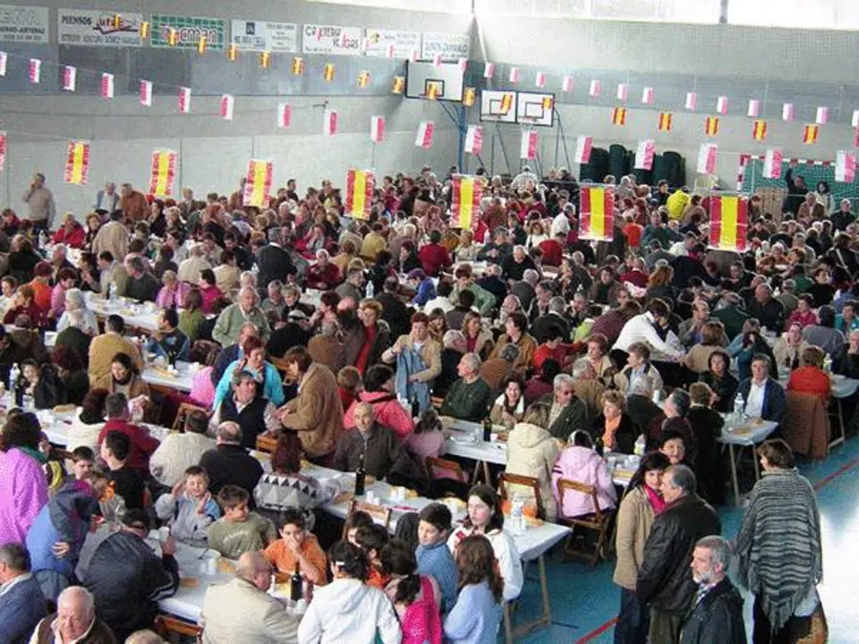 La tradicional fiesta de La Perola en una edici&oacute;n anterior. / A.E.