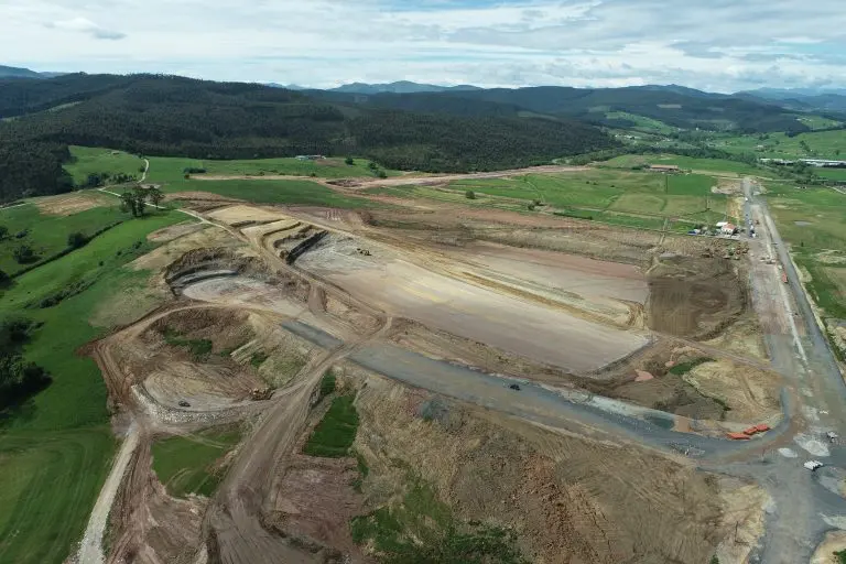 Imagen a&eacute;rea del avance de las obras de la Etapa 1 del PSIR AIEP Llano de la Pasiega