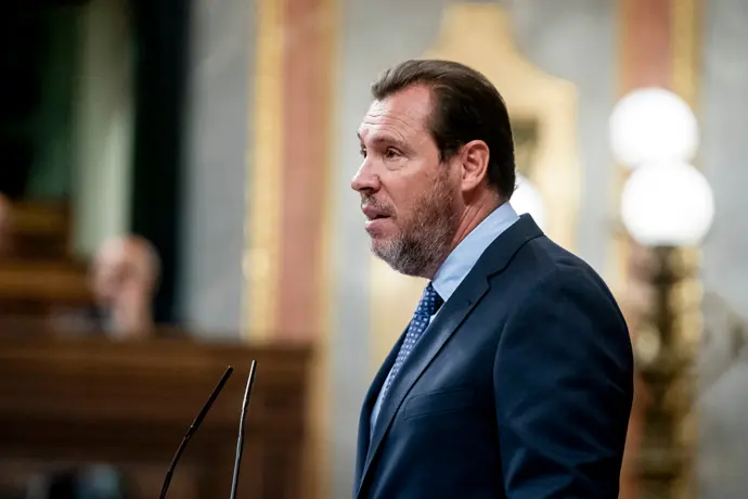 El ministro de Transportes y Movilidad Sostenible, &Oacute;scar Puente. / EP