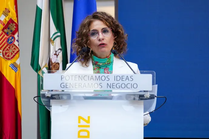 La vicepresidenta primera del Gobierno y ministra de Hacienda, Mar&iacute;a Jes&uacute;s Montero. / EP