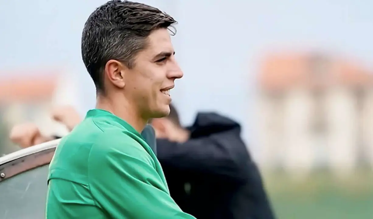 El capit&aacute;n del Racing de Santander, &Iacute;&ntilde;igo Sainz-Maza. / RRC