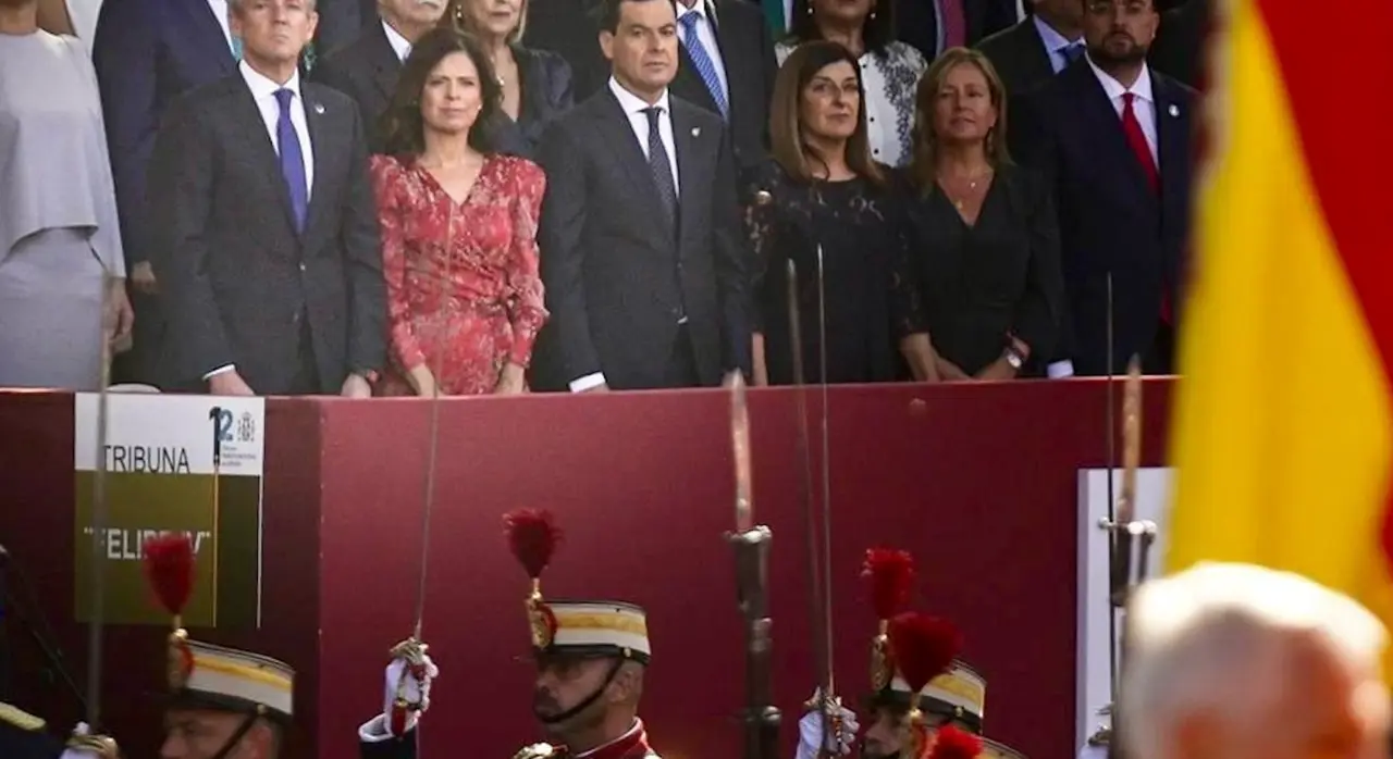 La presidenta de Cantabria, Mar&iacute;a Jos&eacute; S&aacute;enz de Buruaga, asisti&oacute; en 2023 a los actos del D&iacute;a de la Fiesta Nacional de Espa&ntilde;a. / ALERTA