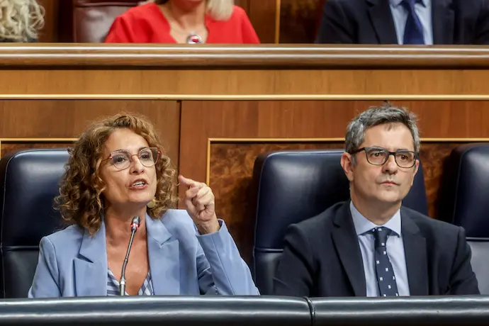 Mar&iacute;a Jesus Montero y F&eacute;lix Bola&ntilde;os. / EP