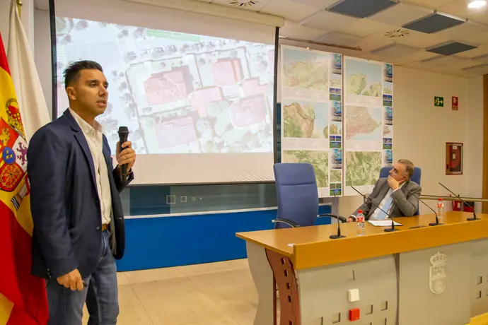 Presentaci&oacute;n del nuevo mapa de Cantabria. / EP