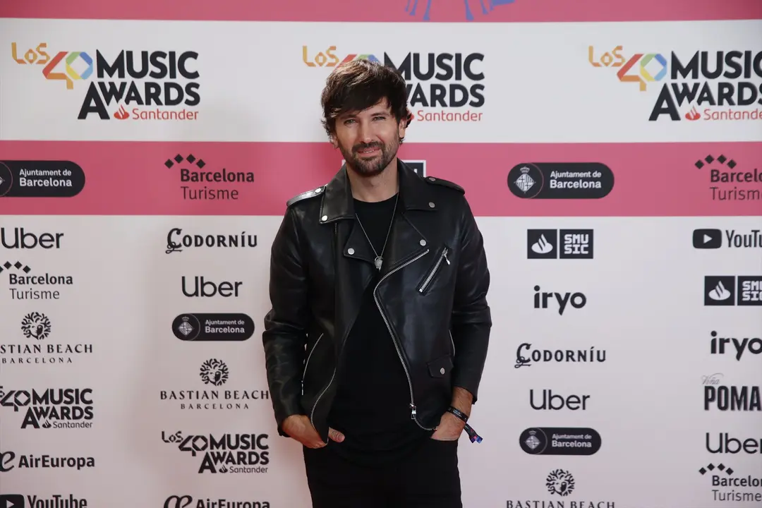 David Otero durante el photocall previo a la cena de nominados de Los40 Music Awards 2024. / Kike Rinc&oacute;n