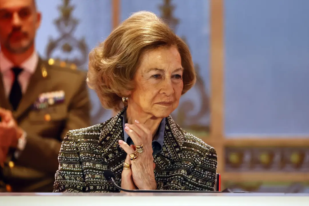 La Reina Sof&iacute;a durante la entrega de unos premios. / Antonio Guti&eacute;rrez