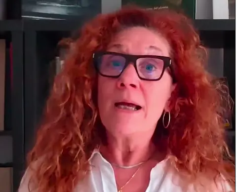 Cristina Fallar&aacute;s, en un v&iacute;deo en redes sociales. / IG
