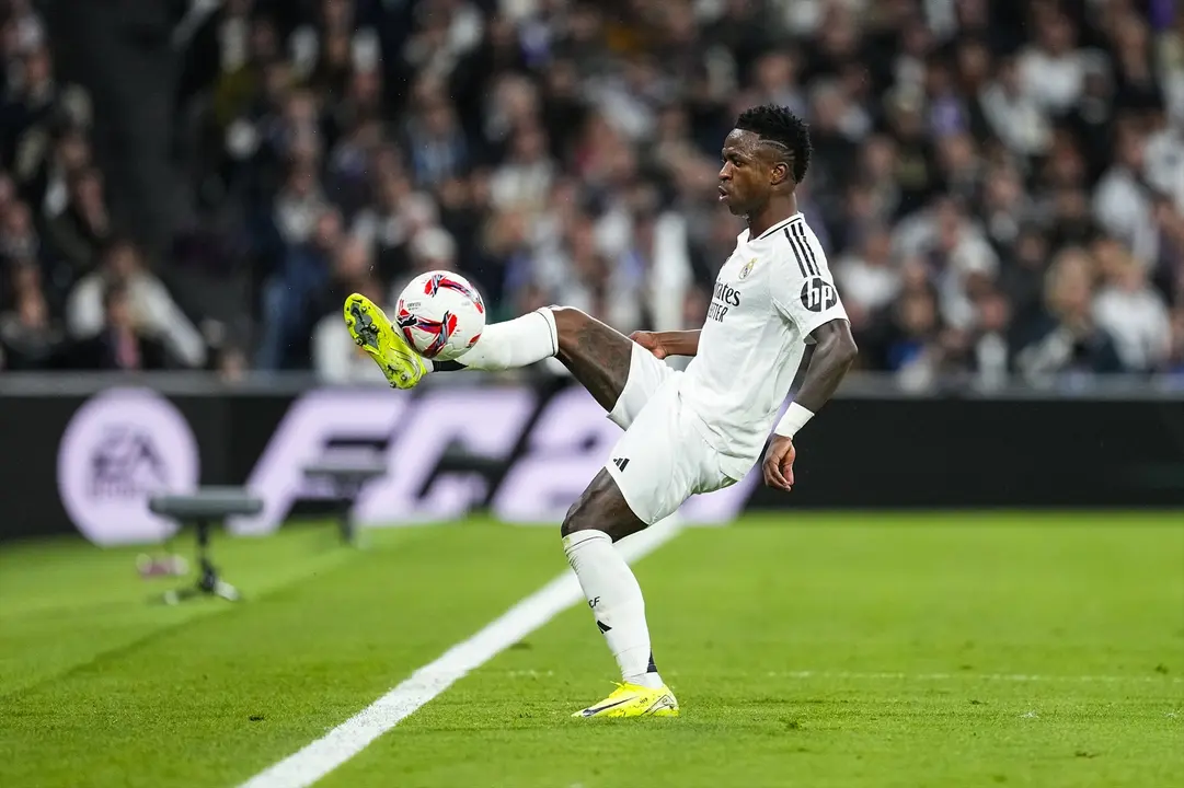 Vinicius durante el Cl&aacute;sico en el Bernab&eacute;u. / EP