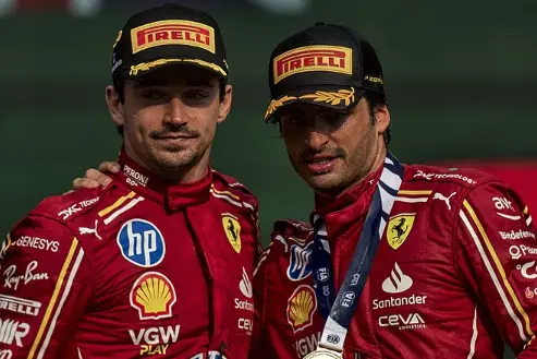 Sainz y Leclerc, tras el GP de M&eacute;xico./ FERRARI