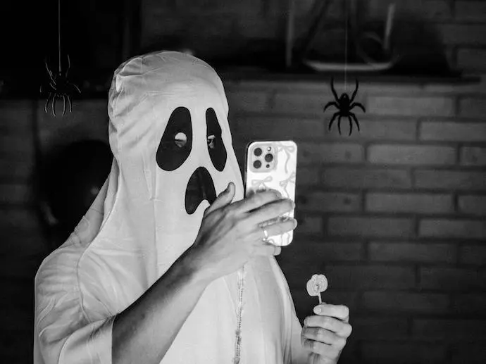 Una persona en una fiesta de Halloween. / A.E