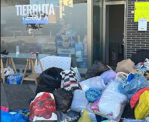 Uno de los puntos de recogida en Torrelavega. / IG