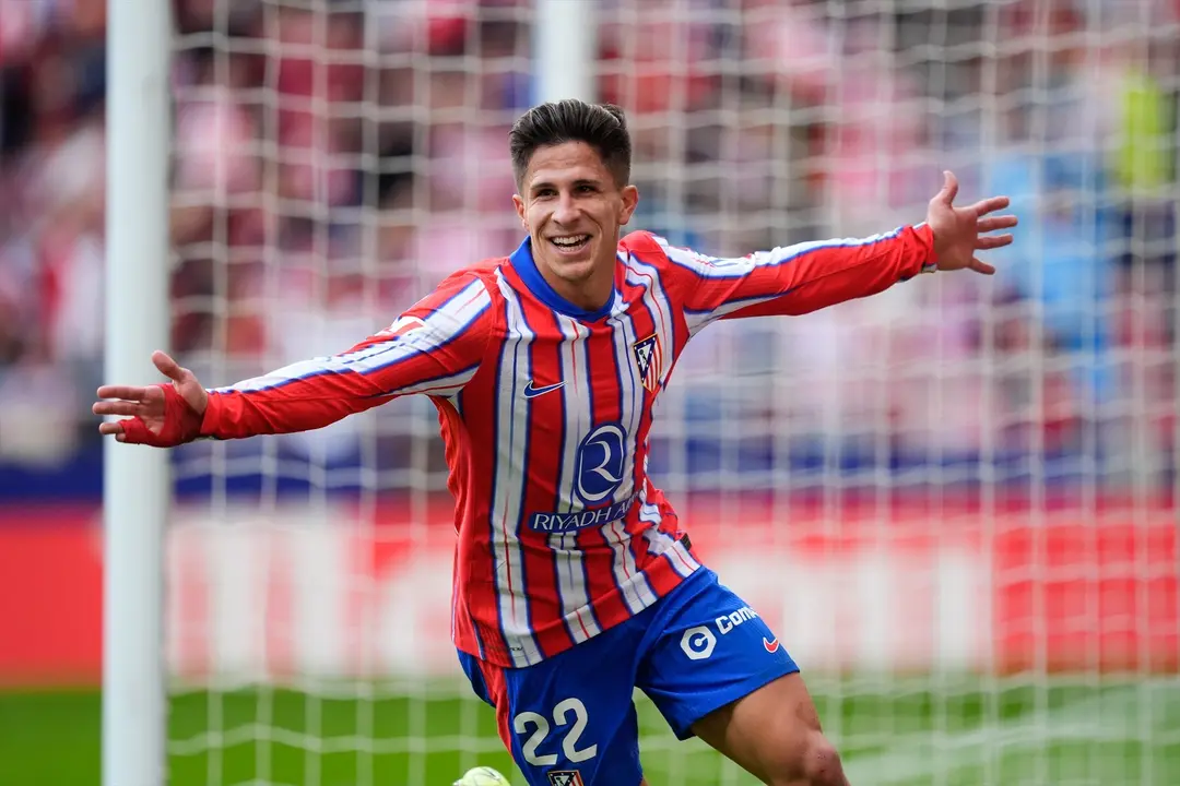 Giuliano Simeone celebra su gol ante Las Palmas. / Oscar J. Barroso