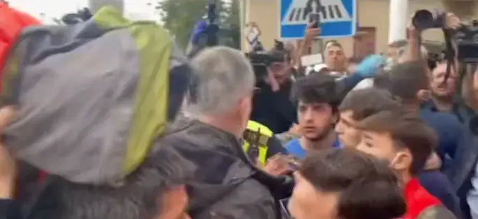 Momento en el que se encuentra con el rey.