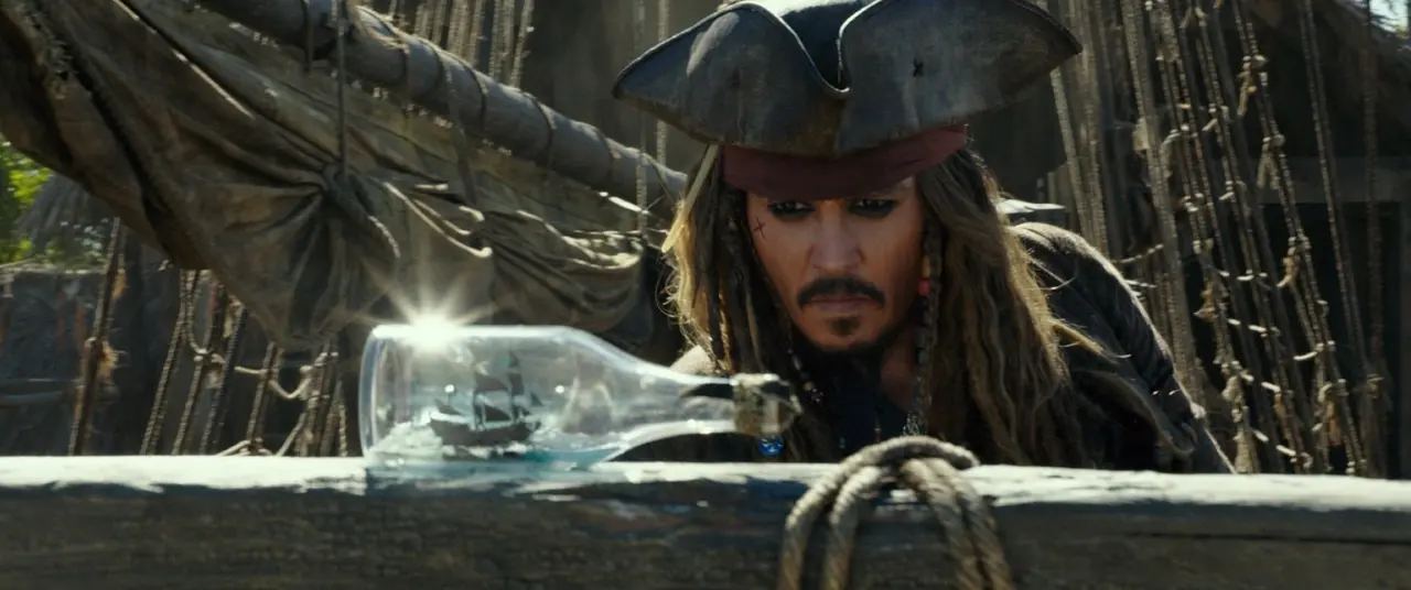 Johnny Depp, como Jack Sparrow, en 'Piratas del Caribe'. / EP
