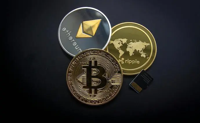 Bitcoin. / A.E
