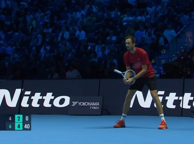 Medvedev durante su partido con Fritz. / Red X