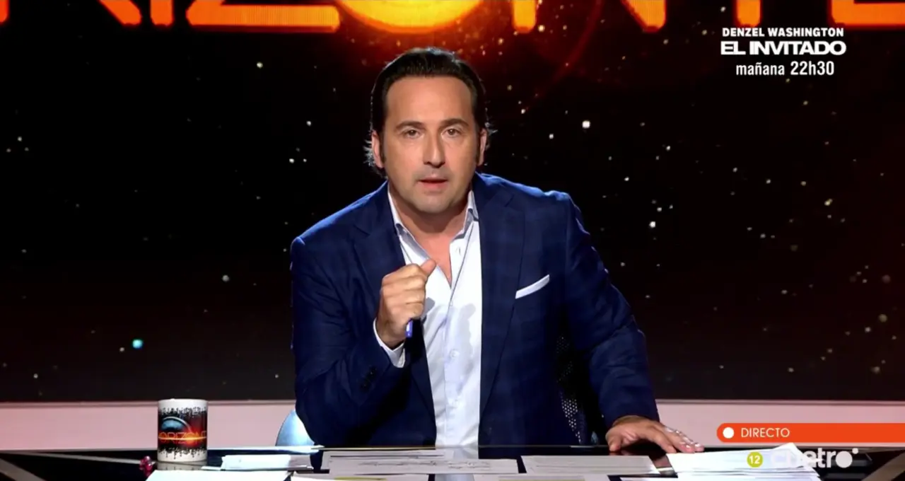Iker Jim&eacute;nez durante el programa de ayer de 'Horizonte'. / Red X