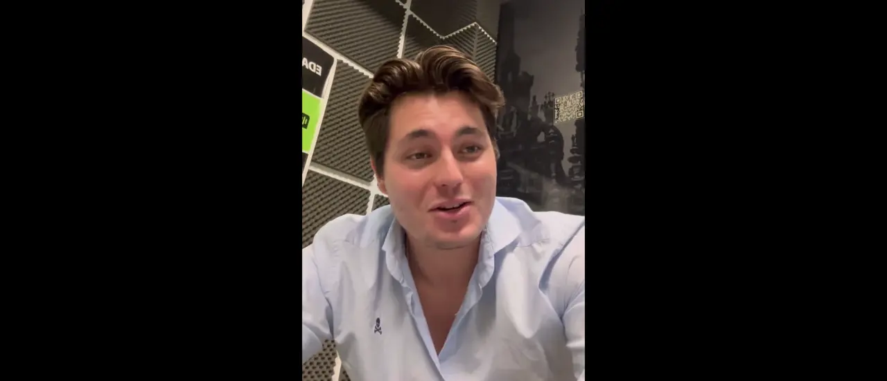 Vito Quiles da las explicaciones en un v&iacute;deo en redes sociales. / X
