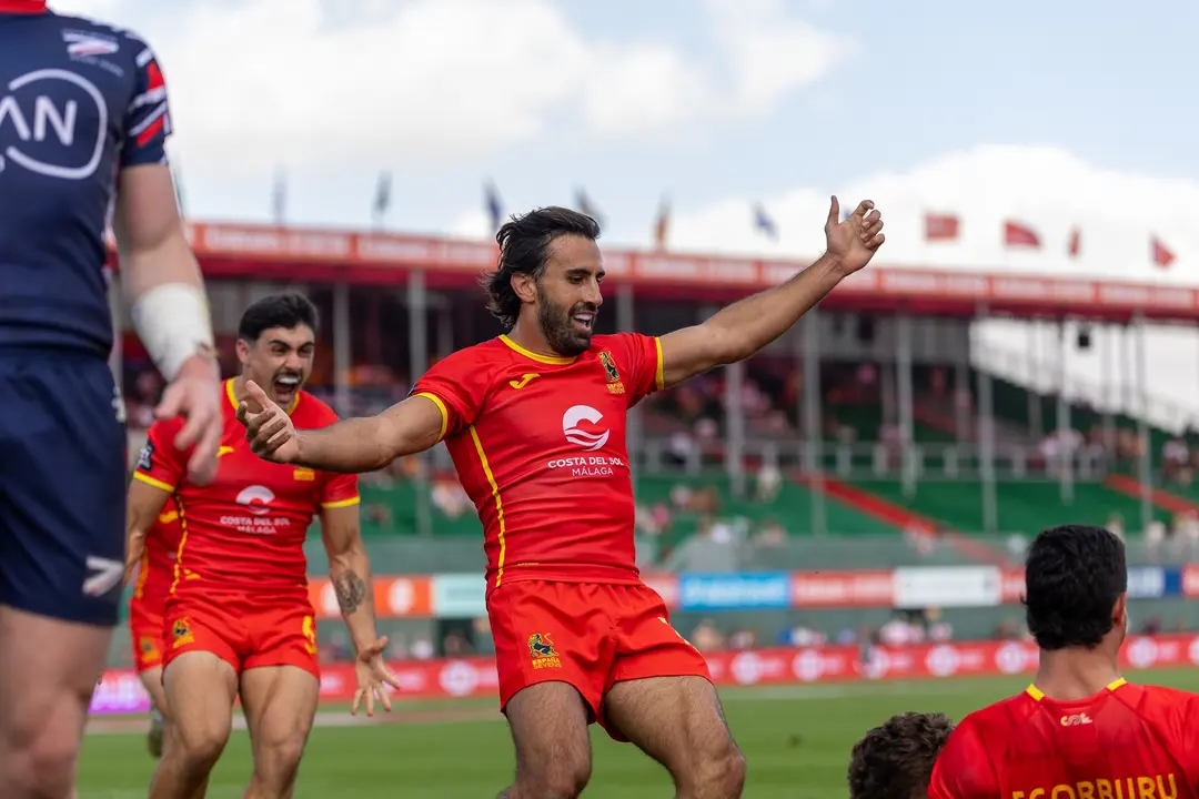 La selecci&oacute;n espa&ntilde;ola masculina de rugby seven en las Series Mundiales de Dub&aacute;i. / Zach Franzen