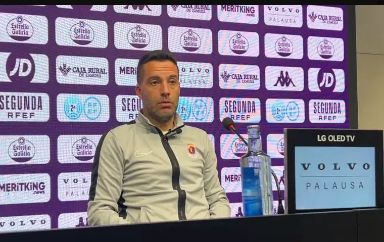 Jaime &Aacute;lvarez, entrenador de la Gimn&aacute;stica, durante la rueda de prensa postpartido. / X