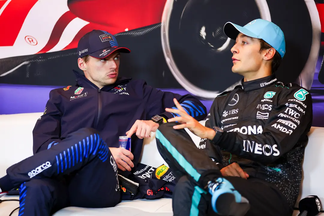 Verstappen y Russell durante una rueda de prensa en el GP de Canad&aacute;. / EP