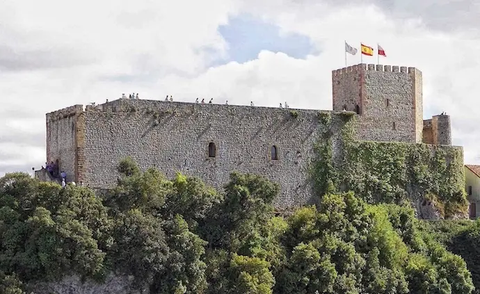 Castillo del Rey de San Vicente de la Barquera. / EP
