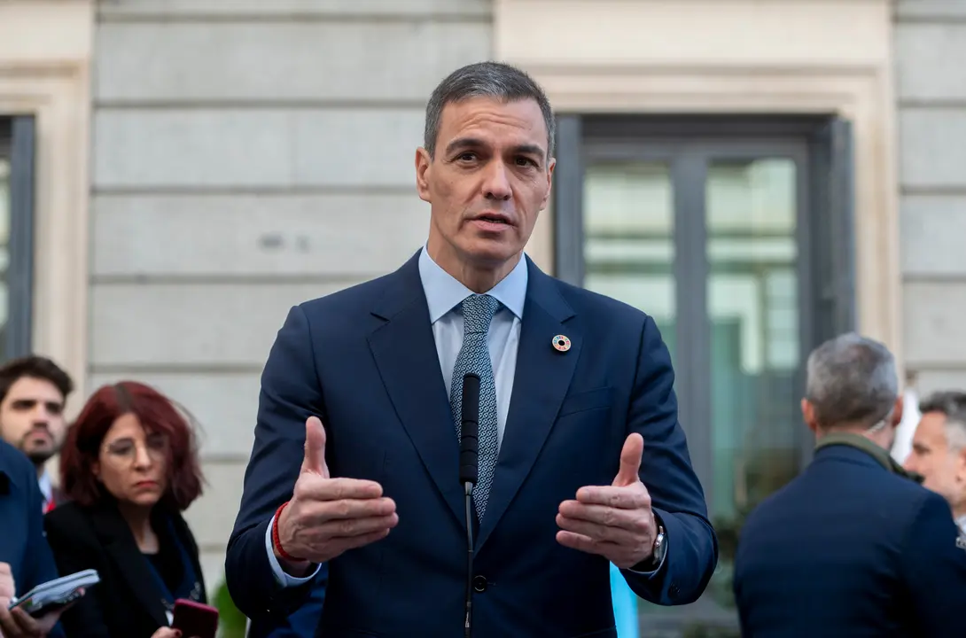 El presidente del Gobierno, Pedro S&aacute;nchez, interviene antes del acto institucional por el D&iacute;a de la Constituci&oacute;n. / Alberto Ortega