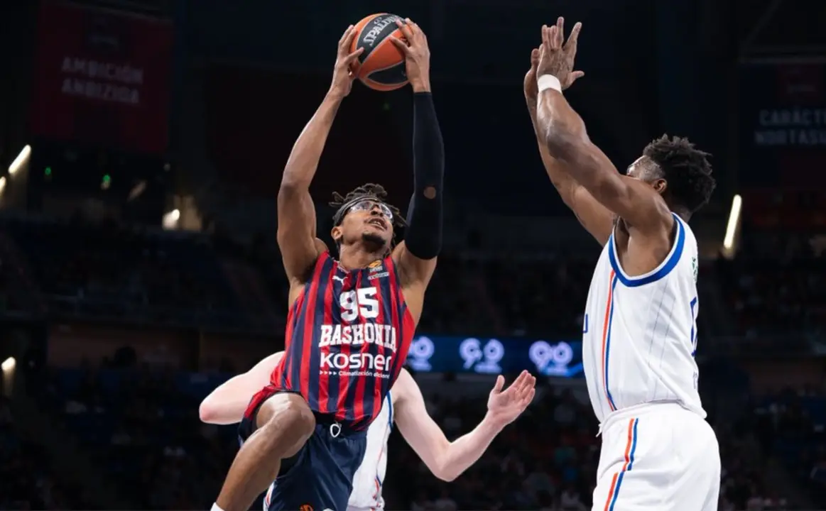 Chima Moneke en el Baskonia-Anadolu Efes. / Baskonia