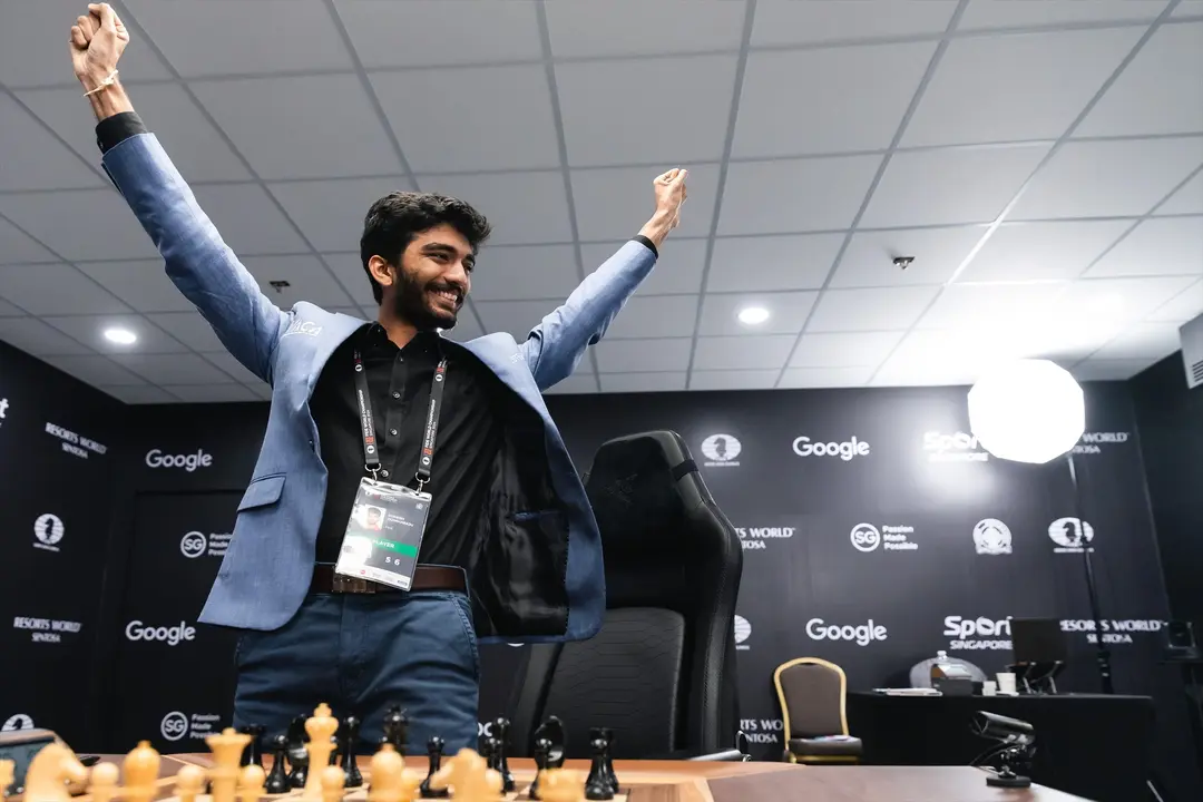 El indio de 18 a&ntilde;os, Gukesh Dommaraju, se proclam&oacute; campe&oacute;n del mundo. / FEDERACI&Oacute;N INTERNACIONAL DE AJEDREZ