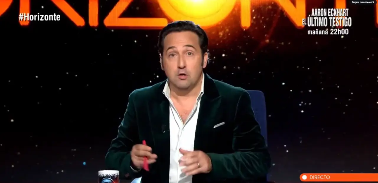 Iker Jim&eacute;nez durante su programa Horizonte, en Cuatro. / Cuatro