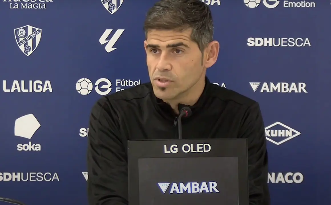 El entrenador del Huesca, Antonio Hidalgo. / HueSca