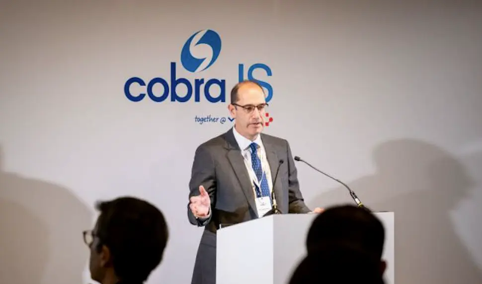 Jos&eacute; Mar&iacute;a Castillo Lacabex, l&iacute;der de Moncobra, empresa del Grupo Cobra, durante una presentaci&oacute;n.