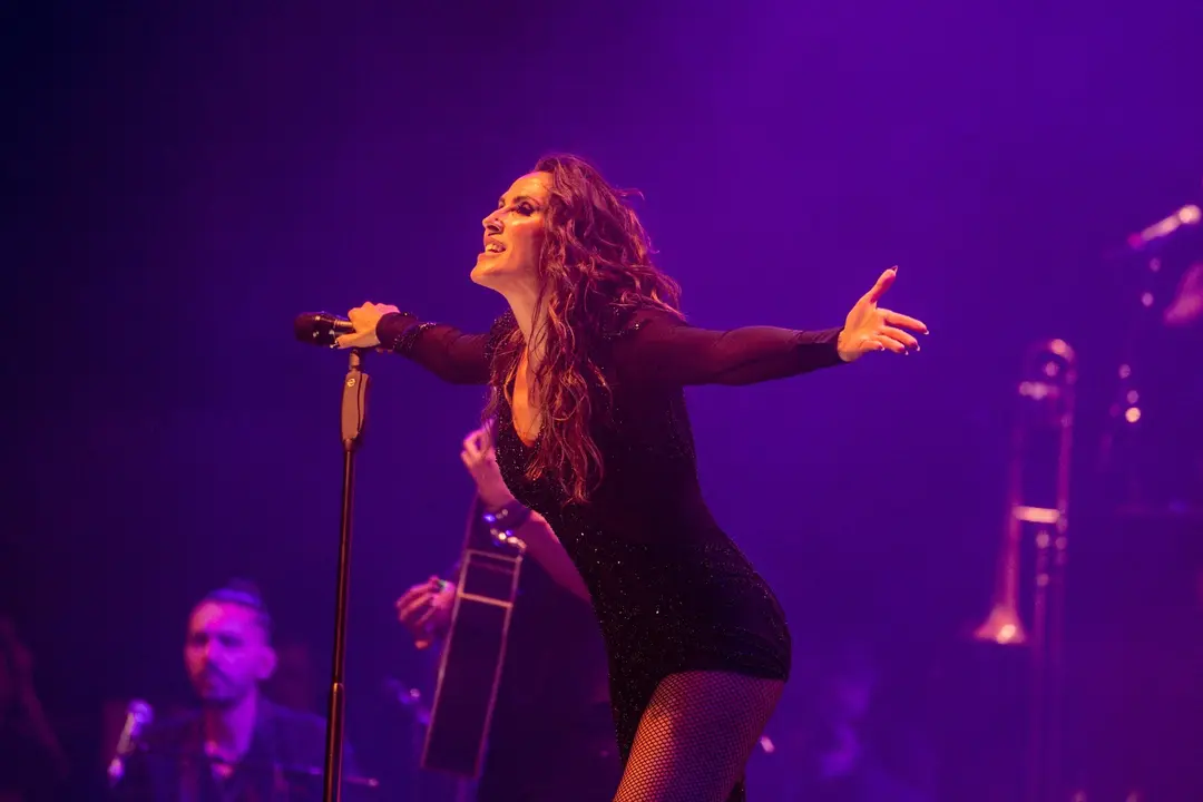 La cantante y compositora, Mar&iacute;a Luc&iacute;a S&aacute;nchez Ben&iacute;tez, conocida art&iacute;sticamente como Mal&uacute;, durante su concierto, en el WiZink Center. EP