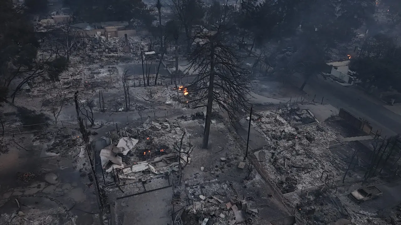 Las casas de varias estrellas de Hollywood han quedado en cenizas. / Scott Mc Kiernan