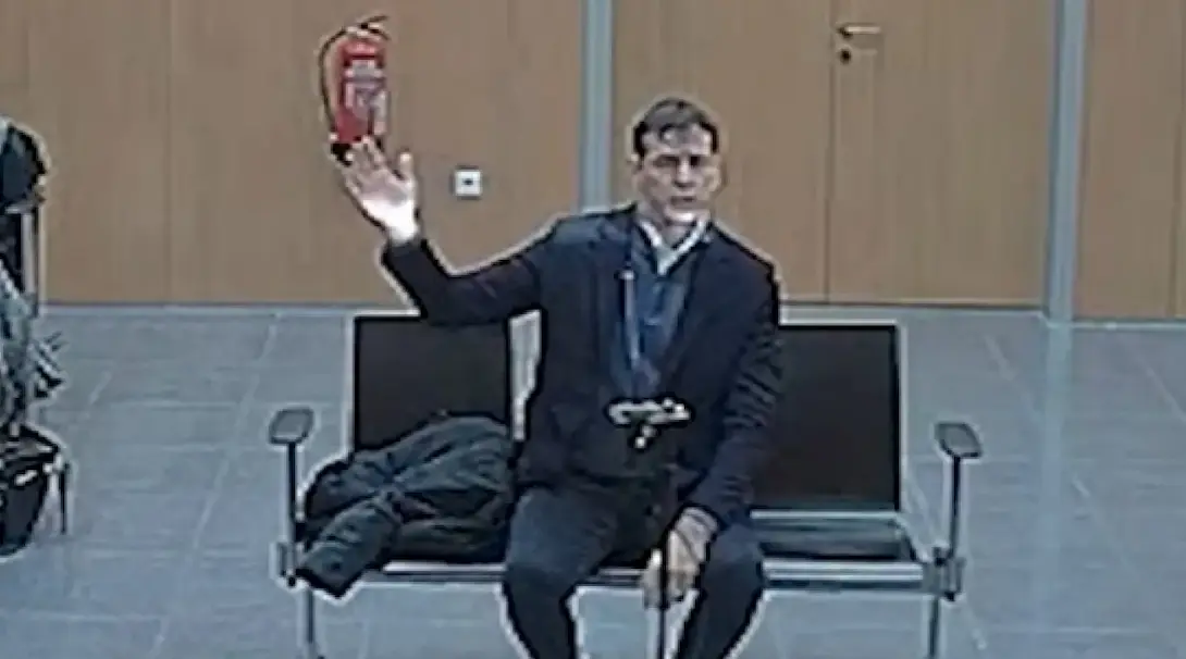 David S&aacute;nchez, hermano del presidente Pedro S&aacute;nchez, durante su declaraci&oacute;n en el Juzgado de Instrucci&oacute;n n&ordm;3 de Badajoz, donde no pudo precisar las funciones ni la ubicaci&oacute;n de la oficina que dirige en la Diputaci&oacute;n de Badajoz.