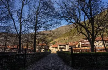 Una de las calles del bonito pueblo. / A.S.