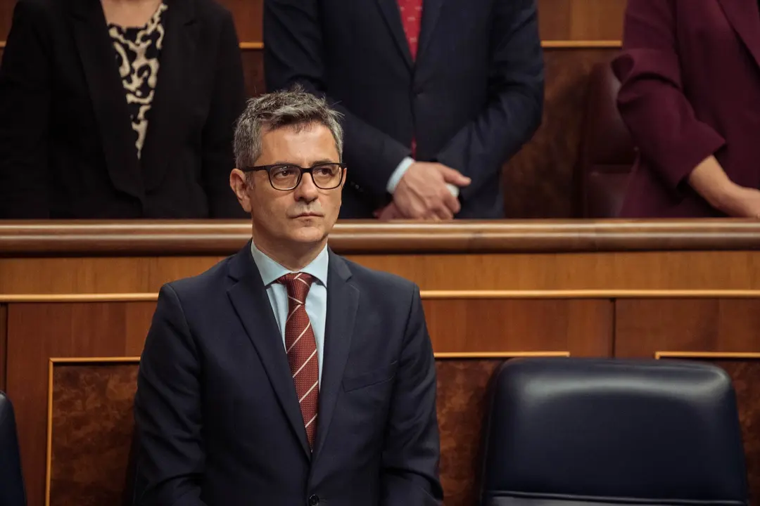 El ministro de la Presidencia, Justicia y Relaciones con las Cortes, F&eacute;lix Bola&ntilde;os, durante una sesi&oacute;n plenaria extraordinaria. / Gabriel Luengas / EP