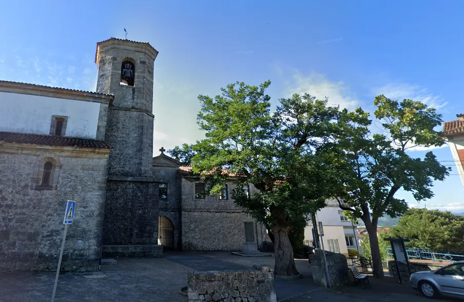 Vista de la Iglesia de San Juan Bautista en Malia&ntilde;o. / G.M.