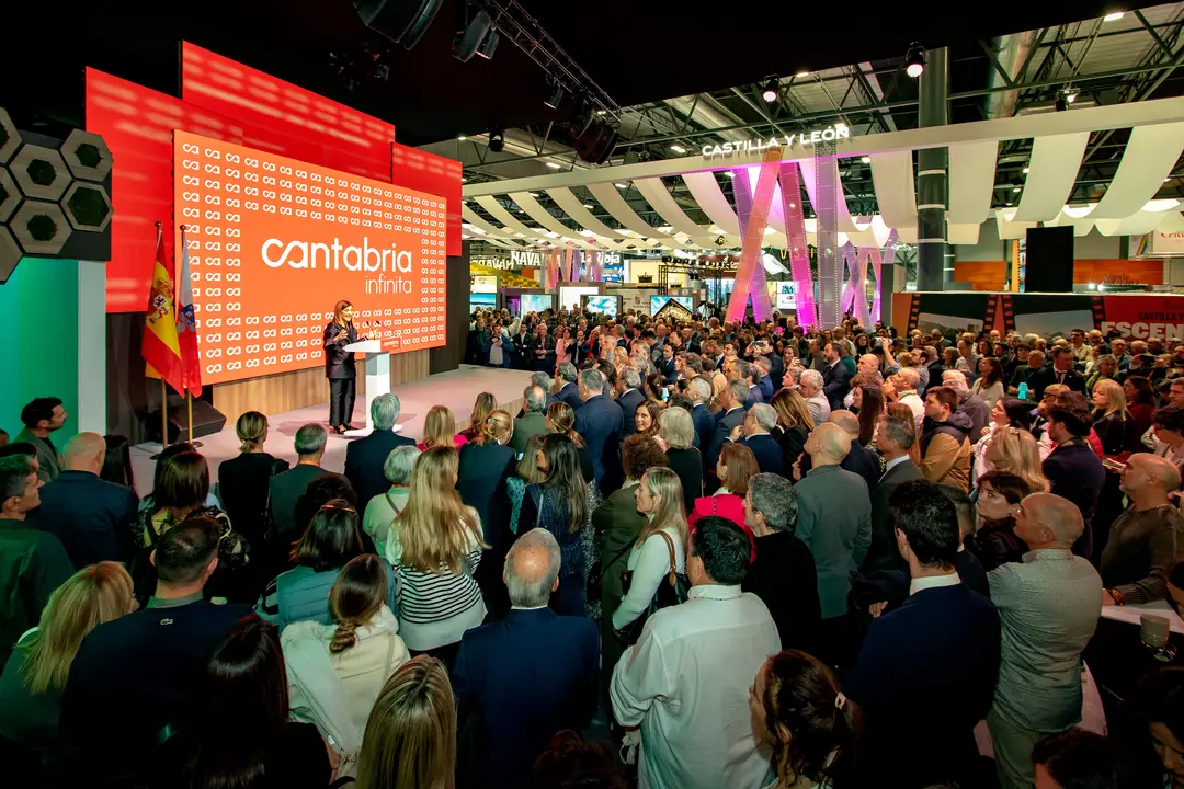 La presidenta de Cantabria, Mar&iacute;a Jos&eacute; S&aacute;enz de Buruaga, durante el D&iacute;a de Cantabria en FITUR. / A.E.