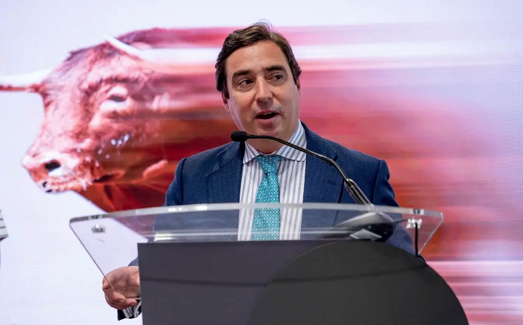 El empresario de Lances de Futuro, Jos&eacute; Mar&iacute;a Garz&oacute;n, durante su intervenci&oacute;n en FITUR en el acto promocional de 'C&oacute;rdoba es M&aacute;s'.