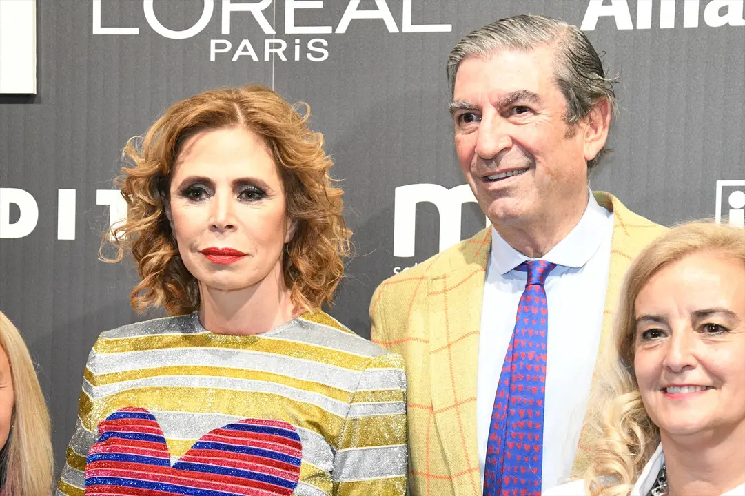 &Aacute;gatha Ruiz de la Prada y su chico, Jos&eacute; Manuel D&iacute;az-Pat&oacute;n. / Jos&eacute; Oliva. / EP / Archivo