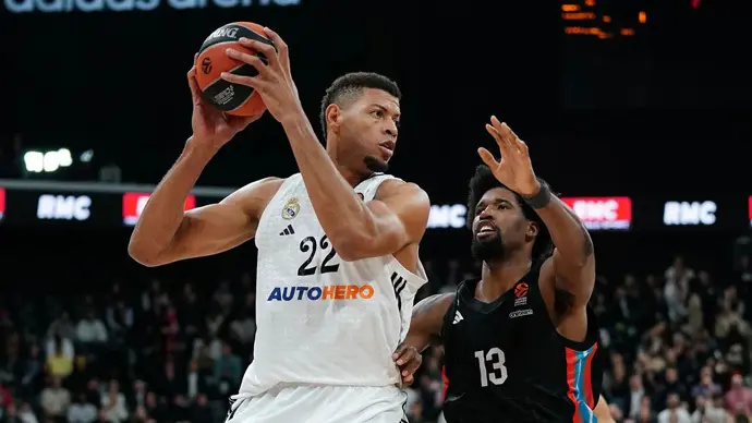 El Real Madrid de baloncesto frente el M&oacute;naco. / RMT
