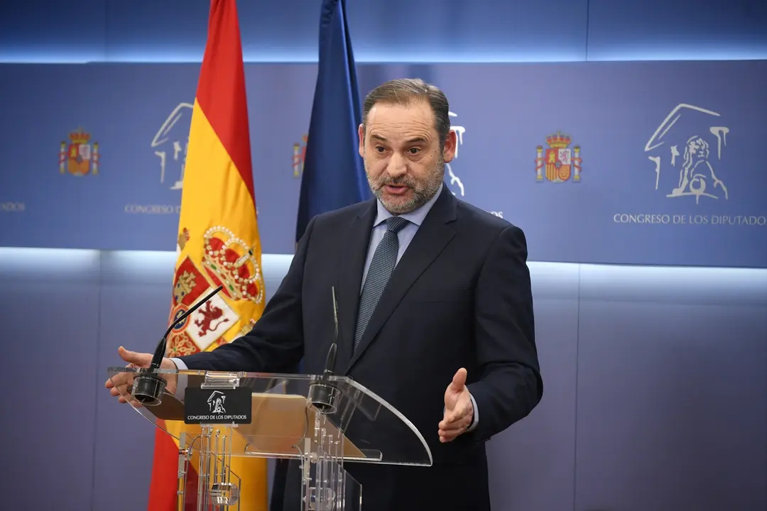 El exministro Jos&eacute; Luis &Aacute;balos durante una rueda de prensa en el Congreso de los Diputados. / Fernando S&aacute;nchez